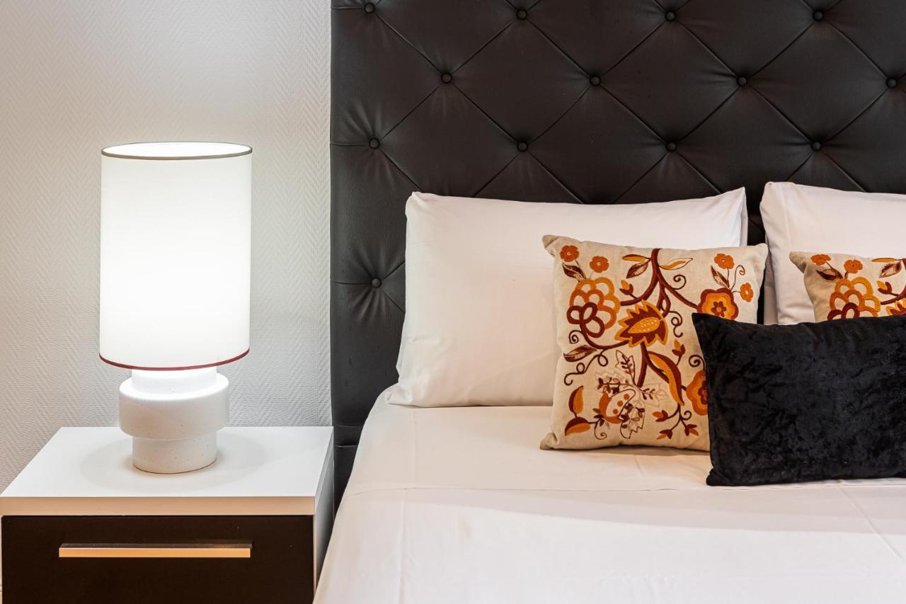 Waou Apartamentos En Sol Confort 8 马德里 外观 照片